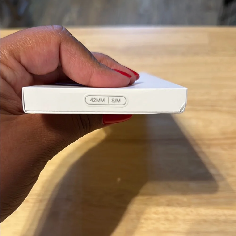 Apple watch Sports Band in light blush. S/M, 42mm.